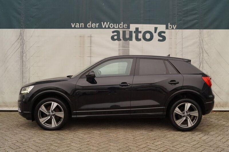 Schwarz Gebraucht 2017 Audi Q2 Design SUV | 13.179 € - Bild 1/4