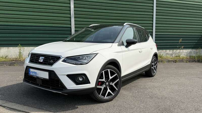 Weiß Gebraucht 2019 Seat Arona FR SUV | 14.900 € (Guter Preis) - Bild 1/4