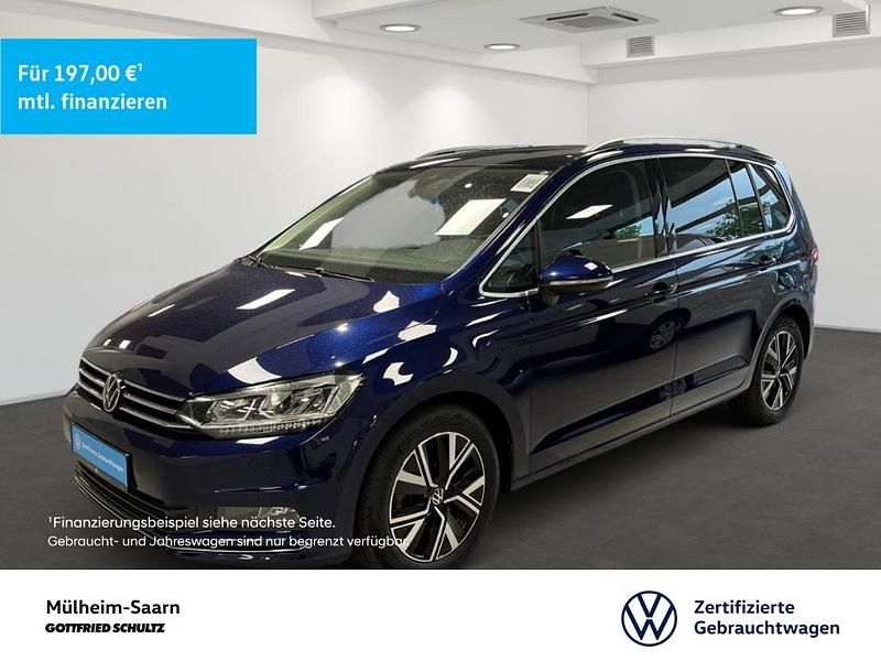 Blau Gebraucht 2021 VW Touran Highline Van / Kleinbus | 28.900 € - Bild 1/4