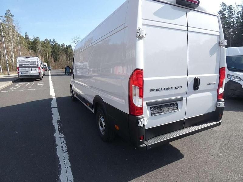 Gebraucht Peugeot Boxer 179 PS (131 kW) 2024 Weiß Van