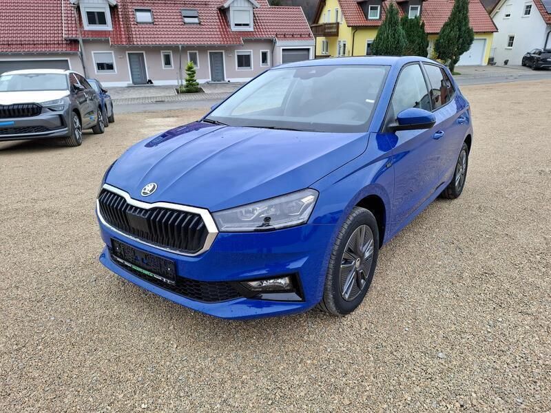 Gebraucht Skoda Fabia Drive 95 PS (69 kW) 2022 Blau Kleinwagen
