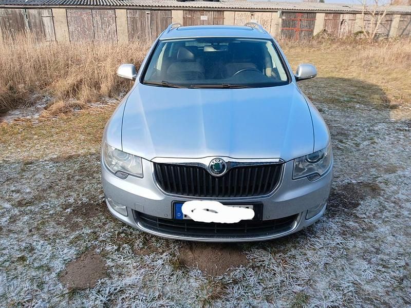 Gebraucht Skoda Superb Elegance 260 PS (191 kW) 2010 Silber Kombi