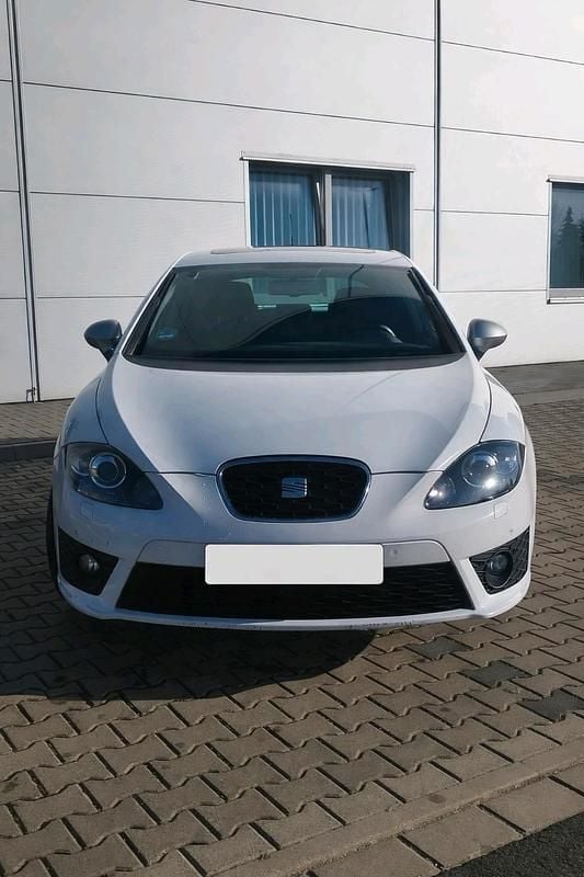 Gebraucht Seat Leon FR 140 PS (102 kW) 2011 Weiß Kleinwagen