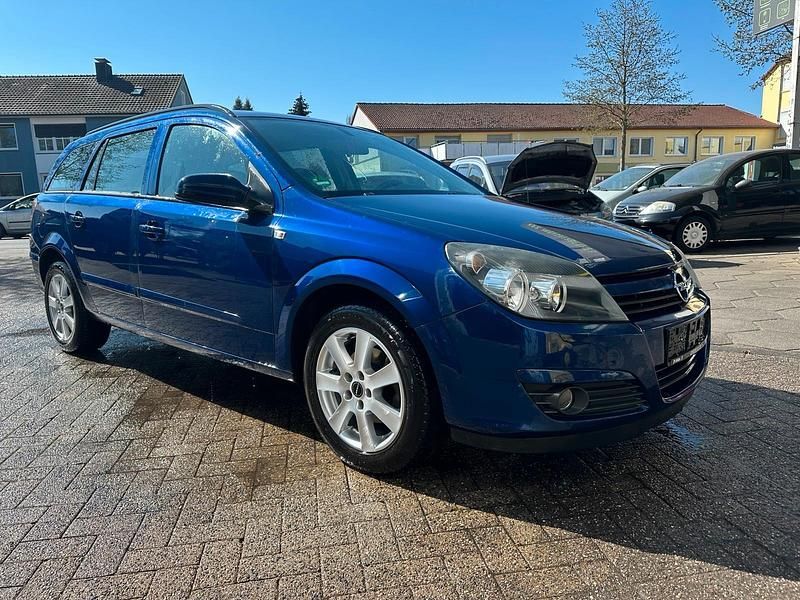 Blau Gebraucht 2005 Opel Astra Kombi | 2.900 € (Etwas zu teuer) - Bild 1/4