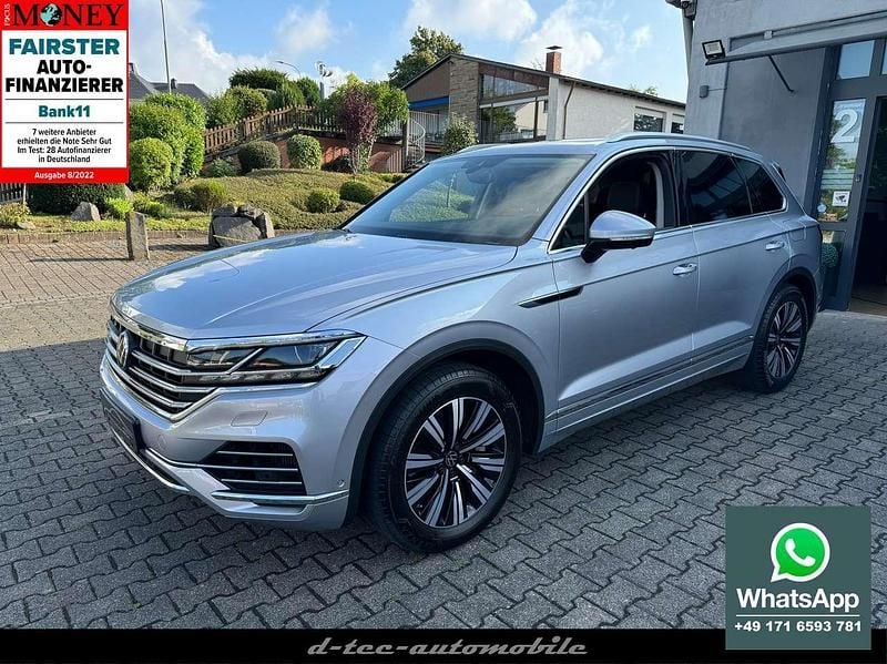 Florettsilber Gebraucht 2021 VW Touareg Elegance SUV | 48.890 € (Guter Preis) - Bild 1/4
