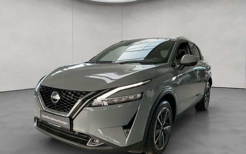 Grau Gebraucht 2024 Nissan Qashqai Tekna+ SUV | 28.450 € (Guter Preis) - Bild 1/4