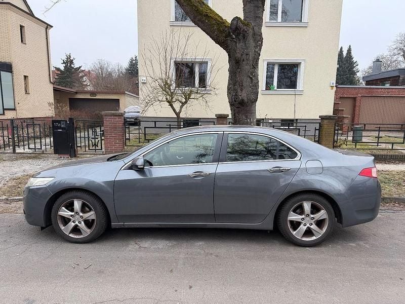 Gebraucht Honda Accord Comfort 156 PS (114 kW) 2013 Grau Limousine