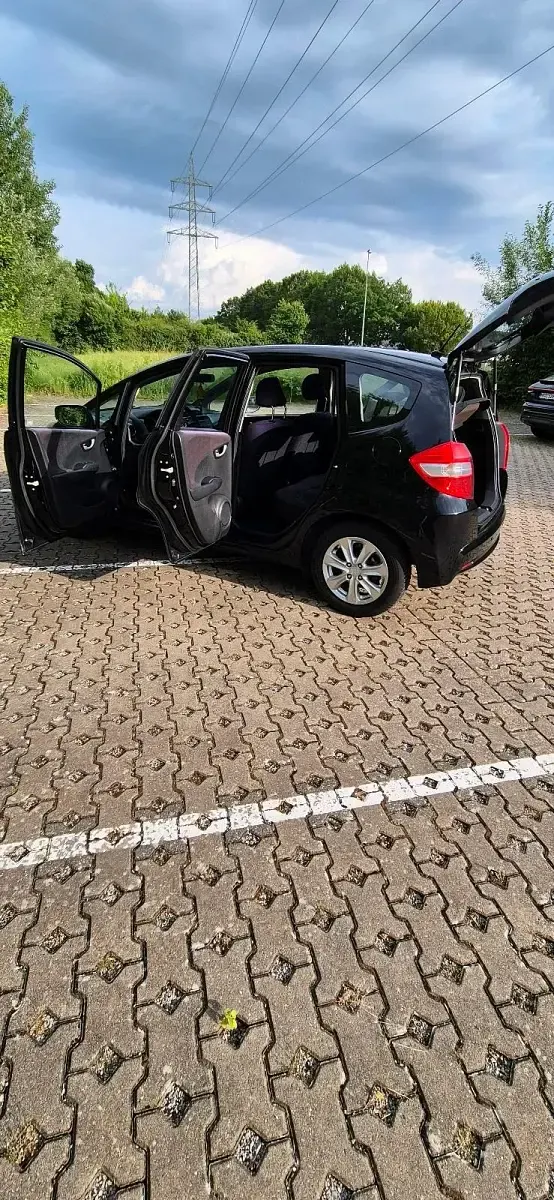 Gebraucht Honda Jazz 100 PS (73 kW) 2012 Schwarz Kleinwagen