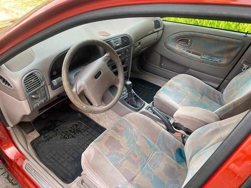 Gebraucht Volvo V40 105 PS (77 kW) 1998 Kombi
