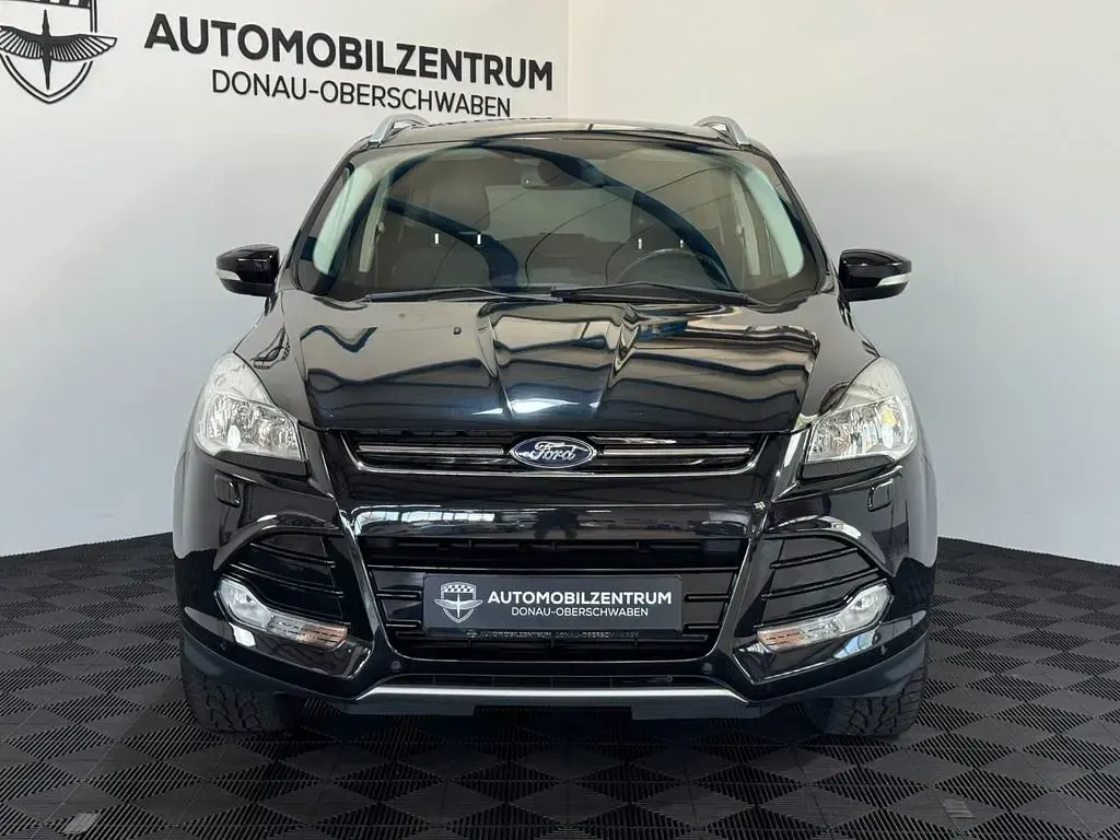 Gebraucht Ford Kuga Titanium 179 PS (131 kW) 2015 Schwarz SUV