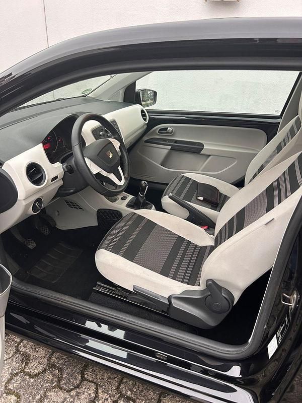 Schwarz Gebraucht 2013 Seat Mii Style Kleinwagen | 5.000 € (Guter Preis) - Bild 1/4