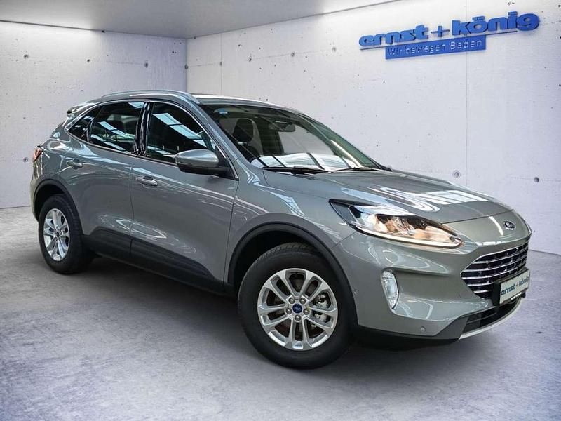 Gebraucht Ford Kuga Titanium 224 PS (164 kW) 2024 Silber SUV