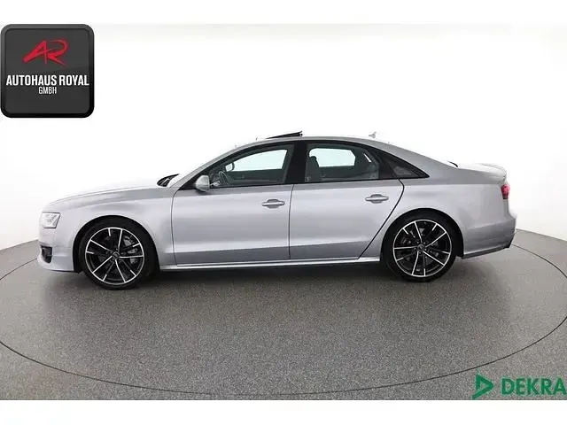 Usado Audi S8 plus 605 HP (444 kW) 2017 Sedan