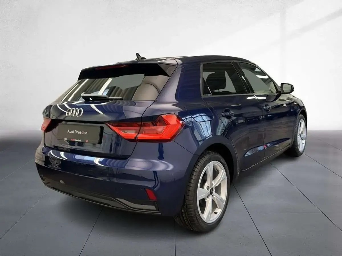 Gebraucht Audi A1 Advanced Plus 95 PS (69 kW) 2026 Navarrablau metallic SUV
