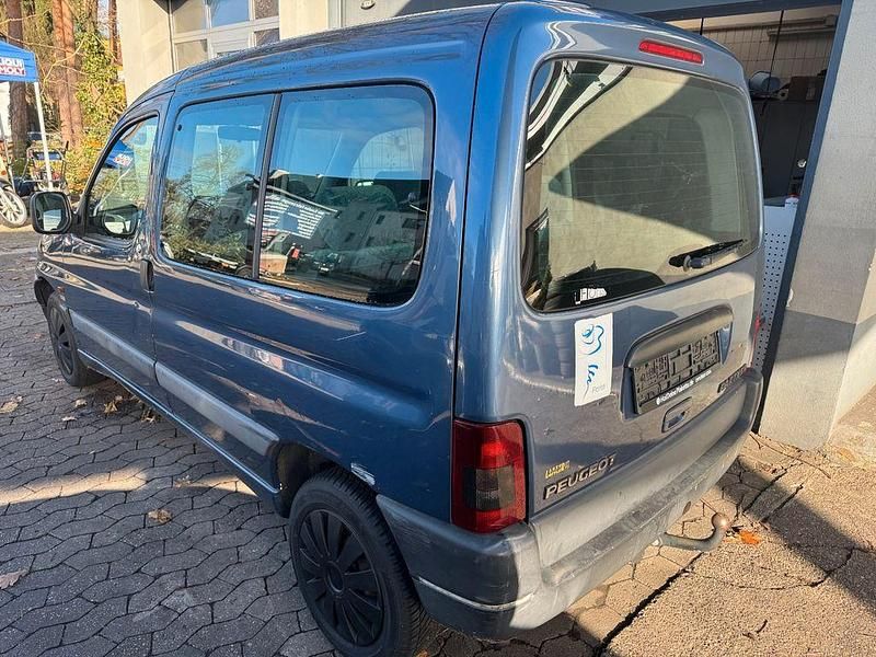 Gebraucht Peugeot Partner 99 PS (72 kW) 1997 Silber Van / Kleinbus
