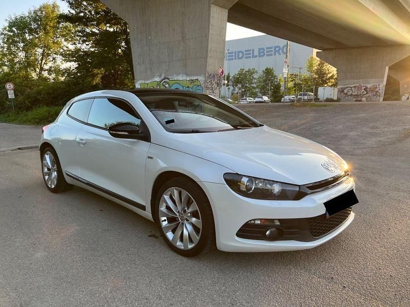 Weiß Gebraucht 2013 VW Scirocco Match Coupé | 13.490 € (Teuer) - Bild 1/4