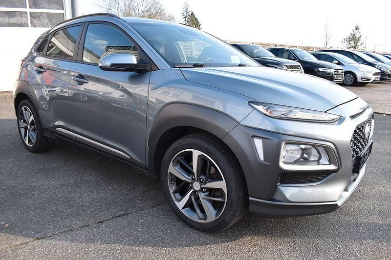 Gebraucht Hyundai Kona Style 177 PS (130 kW) 2018 Silber SUV