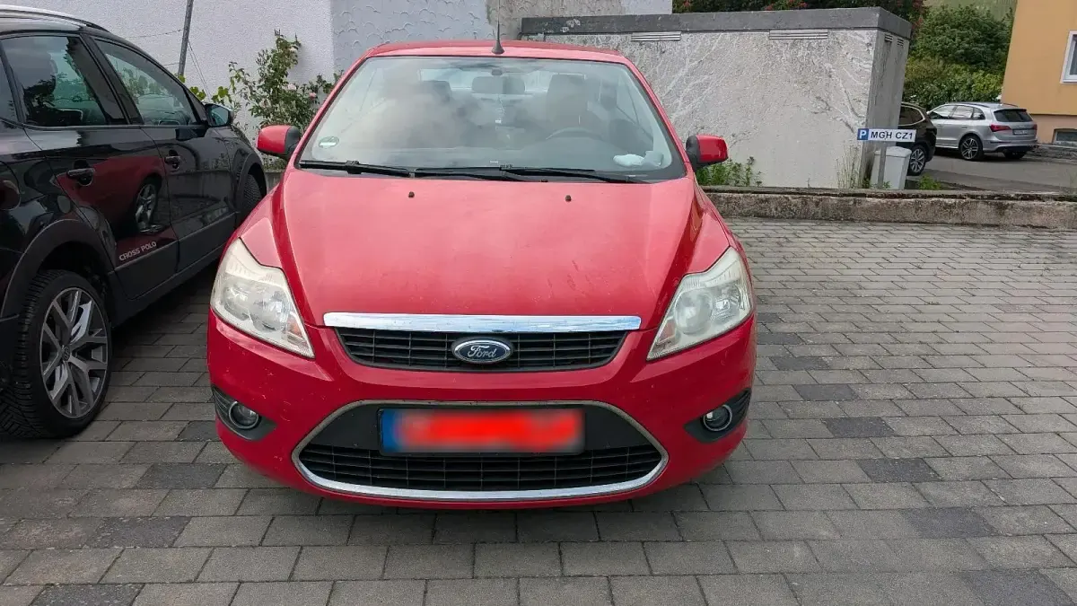 Gebraucht Ford Focus Cabriolet 100 PS (73 kW) 2009 Rot Cabrio