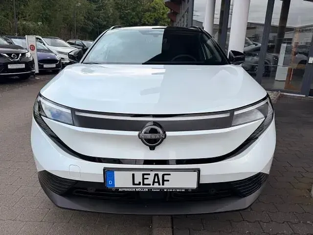 Neu Nissan Leaf 360º 160 kW (218 PS) 2026 Weiß SUV