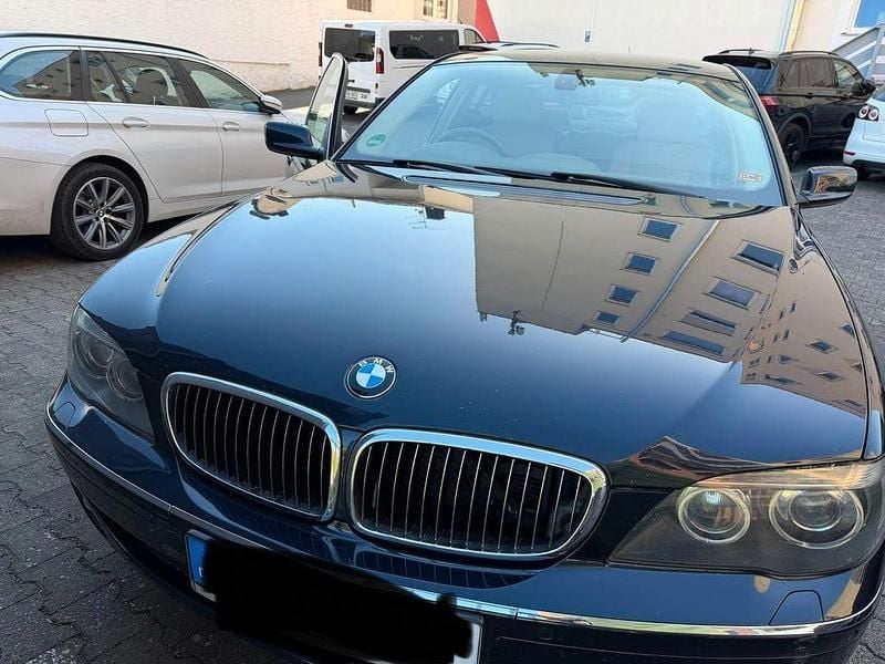 Second-hand BMW 730 231 CP (169 kW) 2008 Albastru Berlinǎ