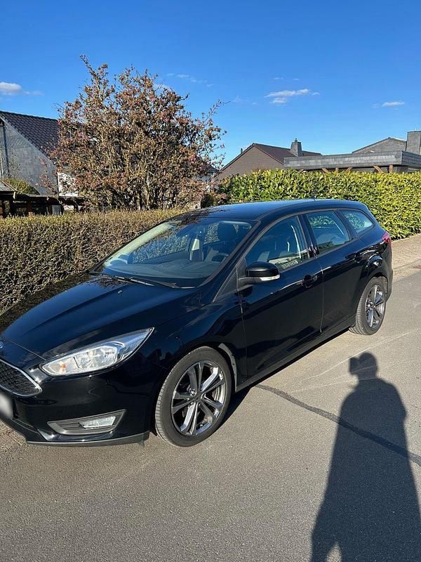 Gebraucht Ford Focus Business Edition 120 PS (88 kW) 2017 Schwarz Kombi