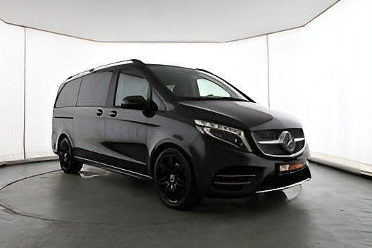 Grau Gebraucht 2020 Mercedes V300 AMG line Van / Kleinbus | 39.700 € (Superpreis) - Bild 1/4