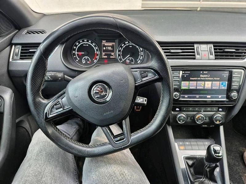 Gebraucht Skoda Octavia RS 184 PS (135 kW) 2014 Weiß Kleinwagen