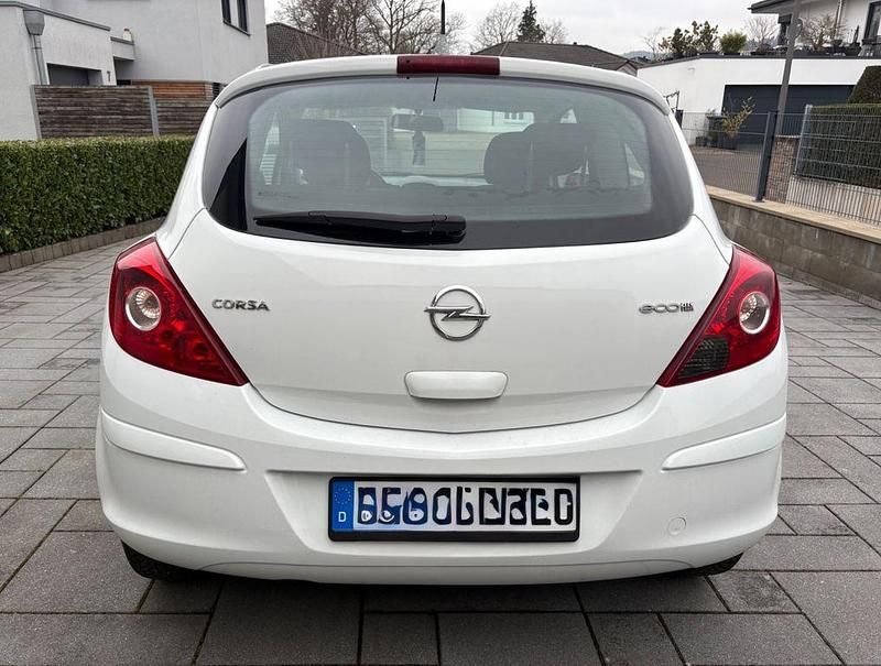 Gebraucht Opel Corsa Selection 69 PS (50 kW) 2012 Weiß Kleinwagen