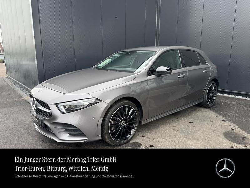 Grau Gebraucht 2021 Mercedes A250 AMG line Limousine | 24.760 € (Guter Preis) - Bild 1/4