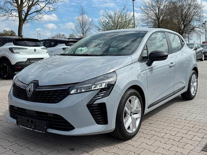 Second-hand Renault Clio V Evolution 91 CP (66 kW) 2025 Gri Hatchback