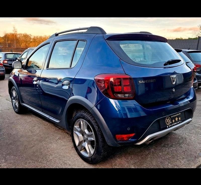Gebraucht Dacia Sandero Stepway 90 PS (66 kW) 2019 Blau SUV