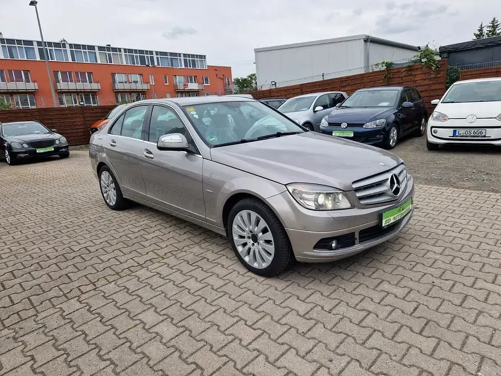 Gebraucht Mercedes C320 224 PS (164 kW) 2007 Silber Limousine