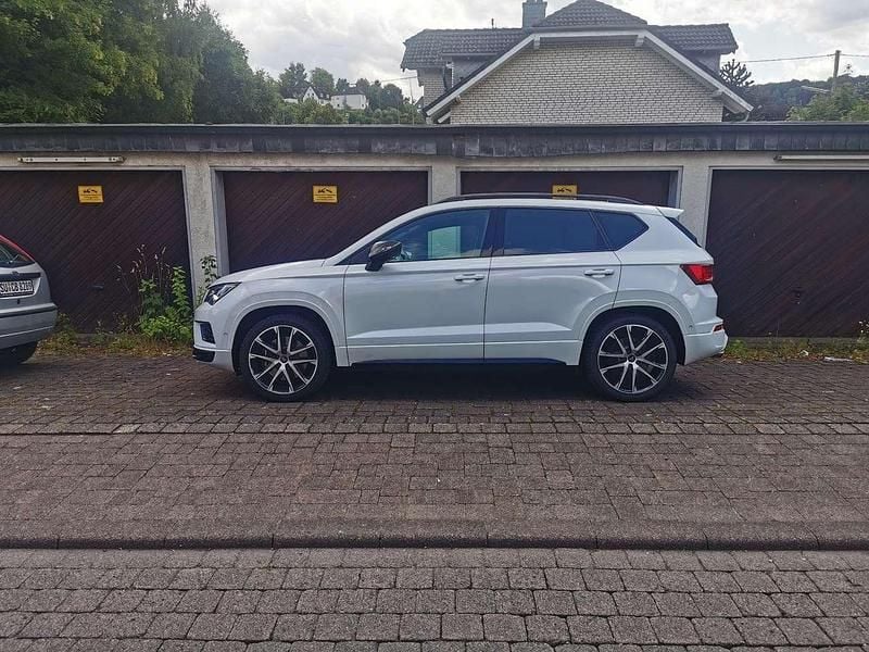 Weiß Gebraucht 2019 Cupra Ateca SUV | 28.900 € (Etwas zu teuer) - Bild 1/4
