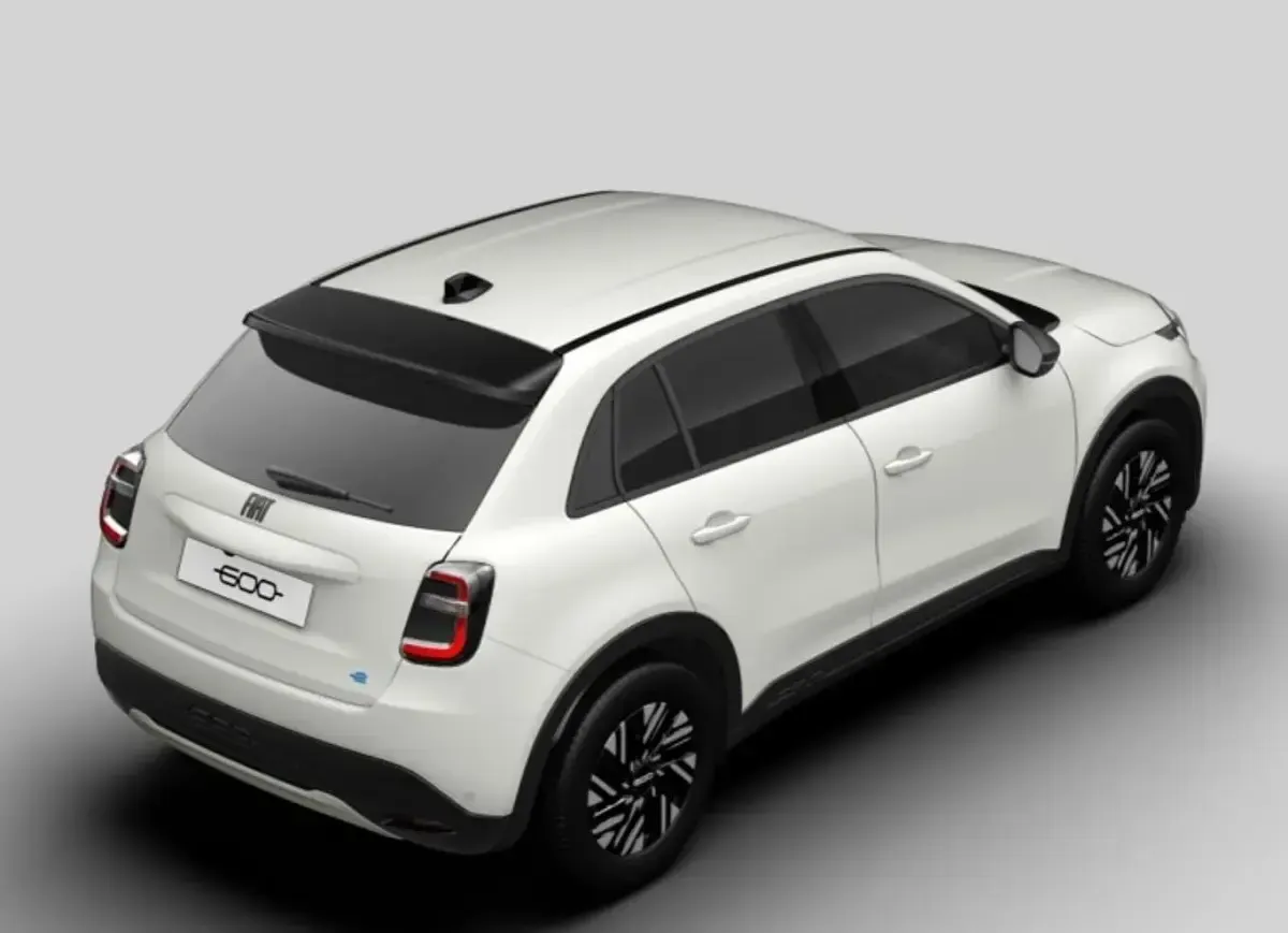 Neu Fiat 600 Red 114 kW (156 PS) 2025 Gelato weiß SUV
