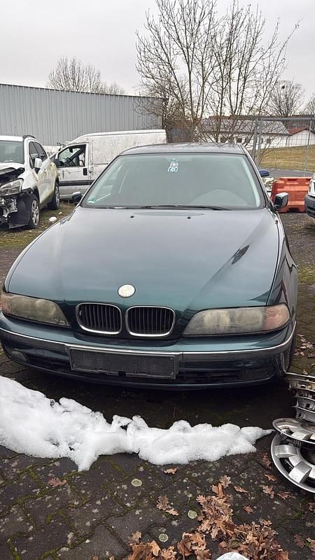 Gebraucht BMW 523 170 PS (125 kW) 1999 Grün Limousine