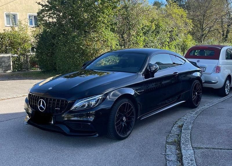 Schwarz Gebraucht 2016 Mercedes C63 AMG AMG Coupé | 46.500 € (Fairer Preis) - Bild 1/4