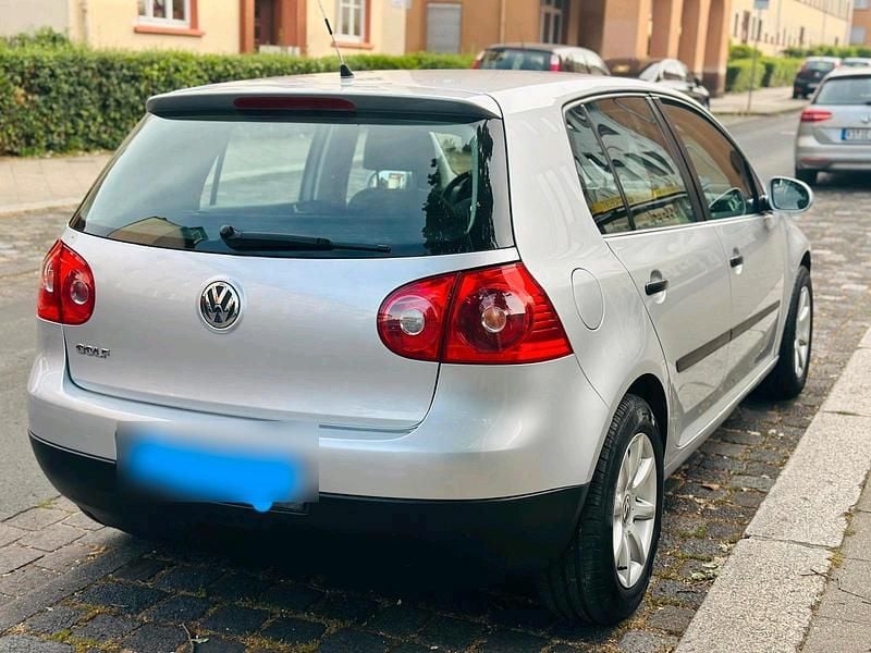 Silber Gebraucht 2005 VW Golf V Limousine | 3.699 € (Fairer Preis) - Bild 1/4