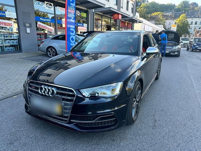 Gebraucht Audi S3 Sportback 300 PS (220 kW) 2013 Blau Kleinwagen