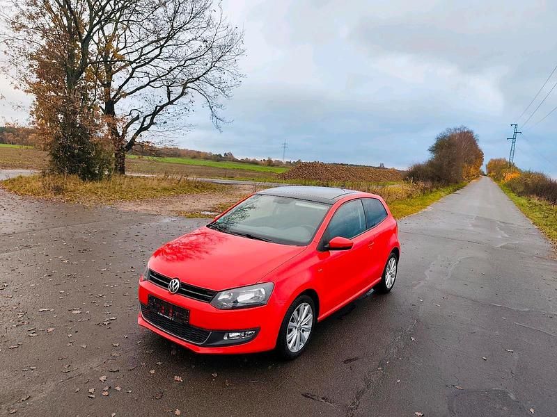 Rot Gebraucht 2013 VW Polo Kleinwagen | 4.500 € (Guter Preis) - Bild 1/4