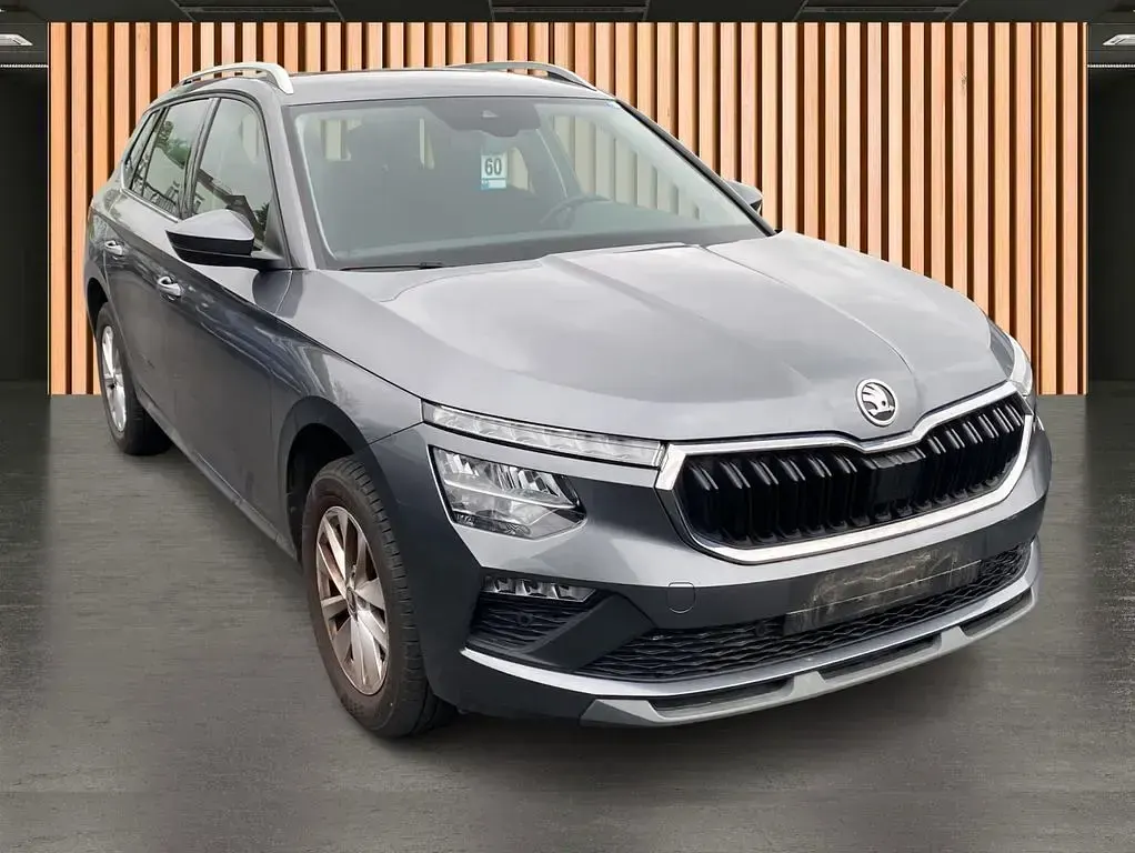 Gebraucht Skoda Kamiq Selection 116 PS (85 kW) 2025 Grau SUV