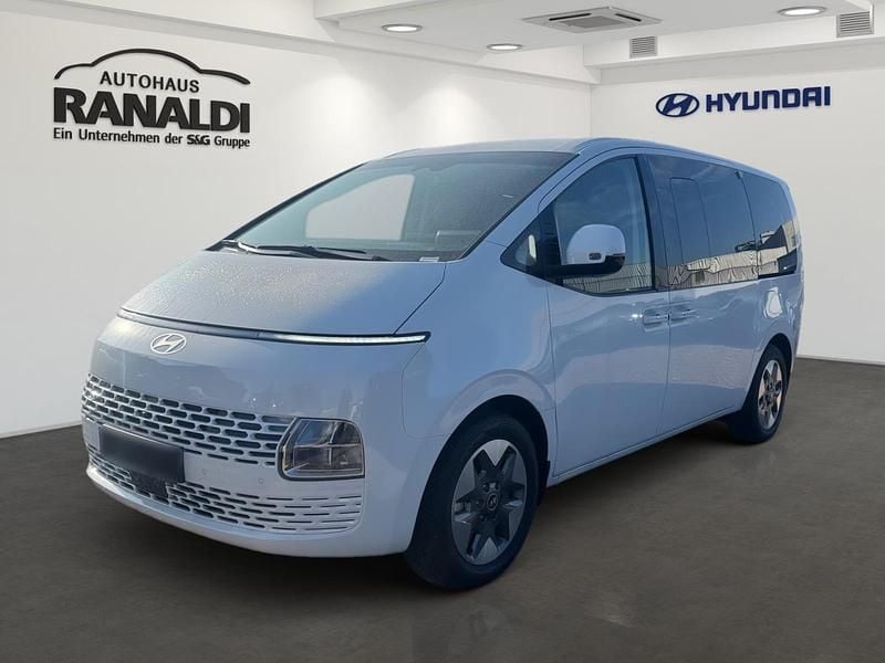 Gebraucht Hyundai Staria Prime 224 PS (164 kW) 2025 Weiss Van / Kleinbus