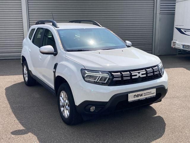 Gletscherweiss Gebraucht 2024 Dacia Duster Expression SUV | 19.640 € (Superpreis) - Bild 1/4
