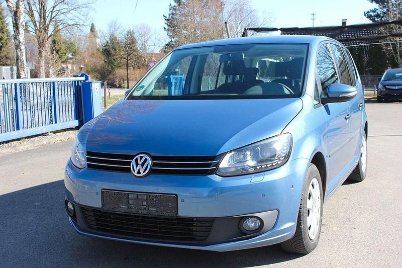 Gebraucht VW Touran 105 PS (77 kW) 2012 Blau Van / Kleinbus