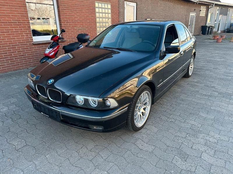 Gebraucht BMW 523 170 PS (125 kW) 1998 Schwarz Limousine