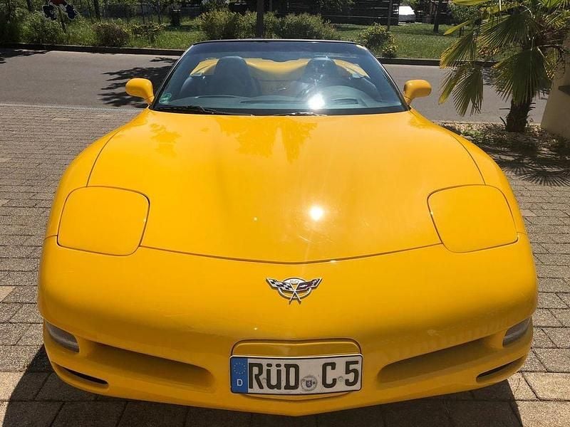 Second-hand Corvette C5 347 CP (255 kW) 2002 Galben Cabrio