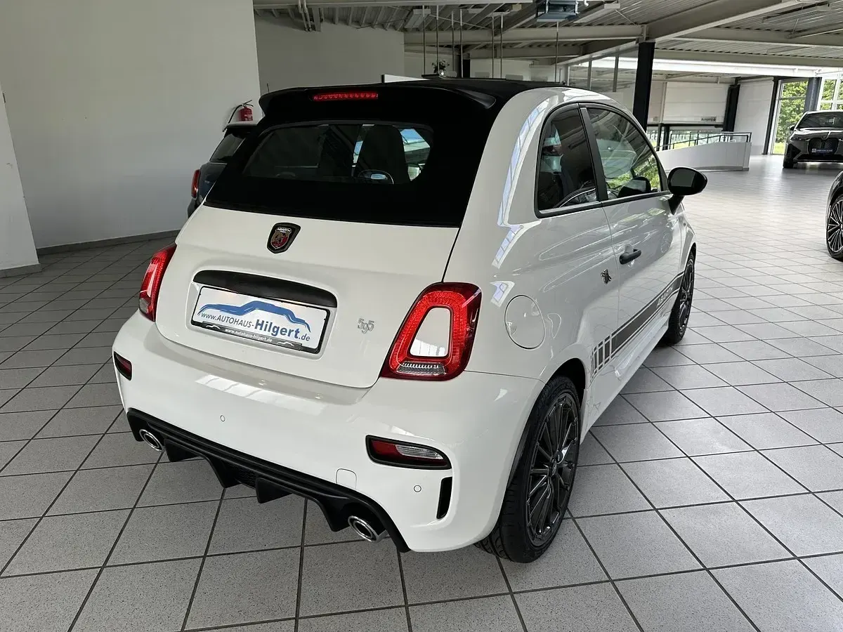 Gebraucht Abarth 595C 165 PS (121 kW) 2024 Weiß Cabrio