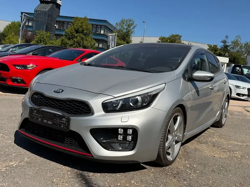 Gebraucht Kia Ceed GT GT 204 PS (150 kW) 2015 Silber Limousine