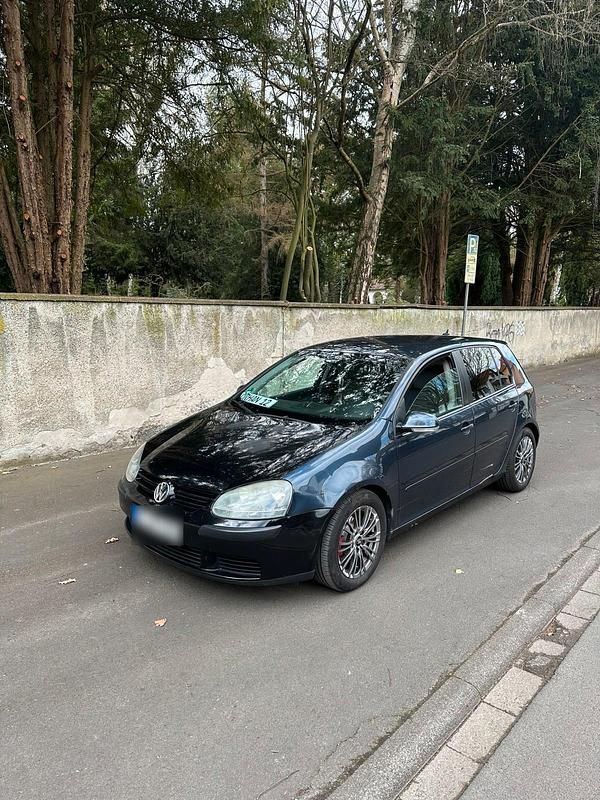 Gebraucht VW Golf V 105 PS (77 kW) 2006 Schwarz Kleinwagen