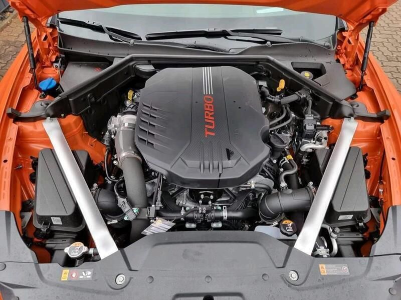 Gebraucht Kia Stinger 366 PS (269 kW) 2021 Orange Kleinwagen