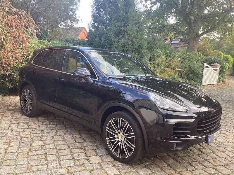 Second-hand Porsche Cayenne 262 CP (192 kW) 2016 Negru SUV